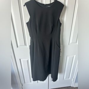 White House/Black Market black cap sleeve knee length dress size 10